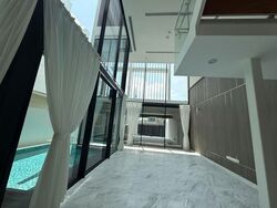Bedok Avenue (D16), Semi-Detached #552511291